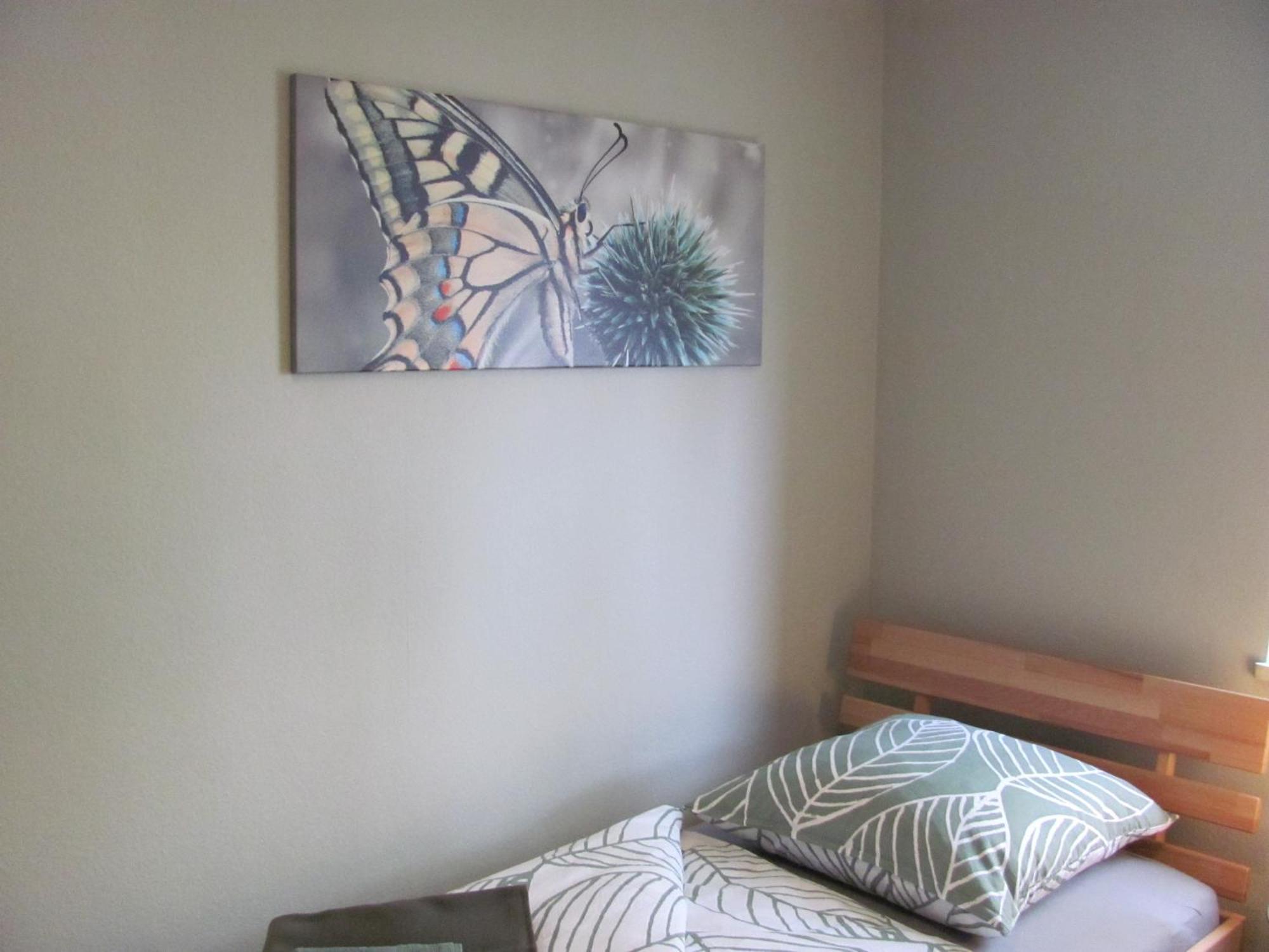 Homestay #3 Gemuetliches Ruhiges Gartenblick, Gemeinschaftsbad W-lan Airport Nah Gelegen Mit Late Night Check In Haus Nr 9,5 *